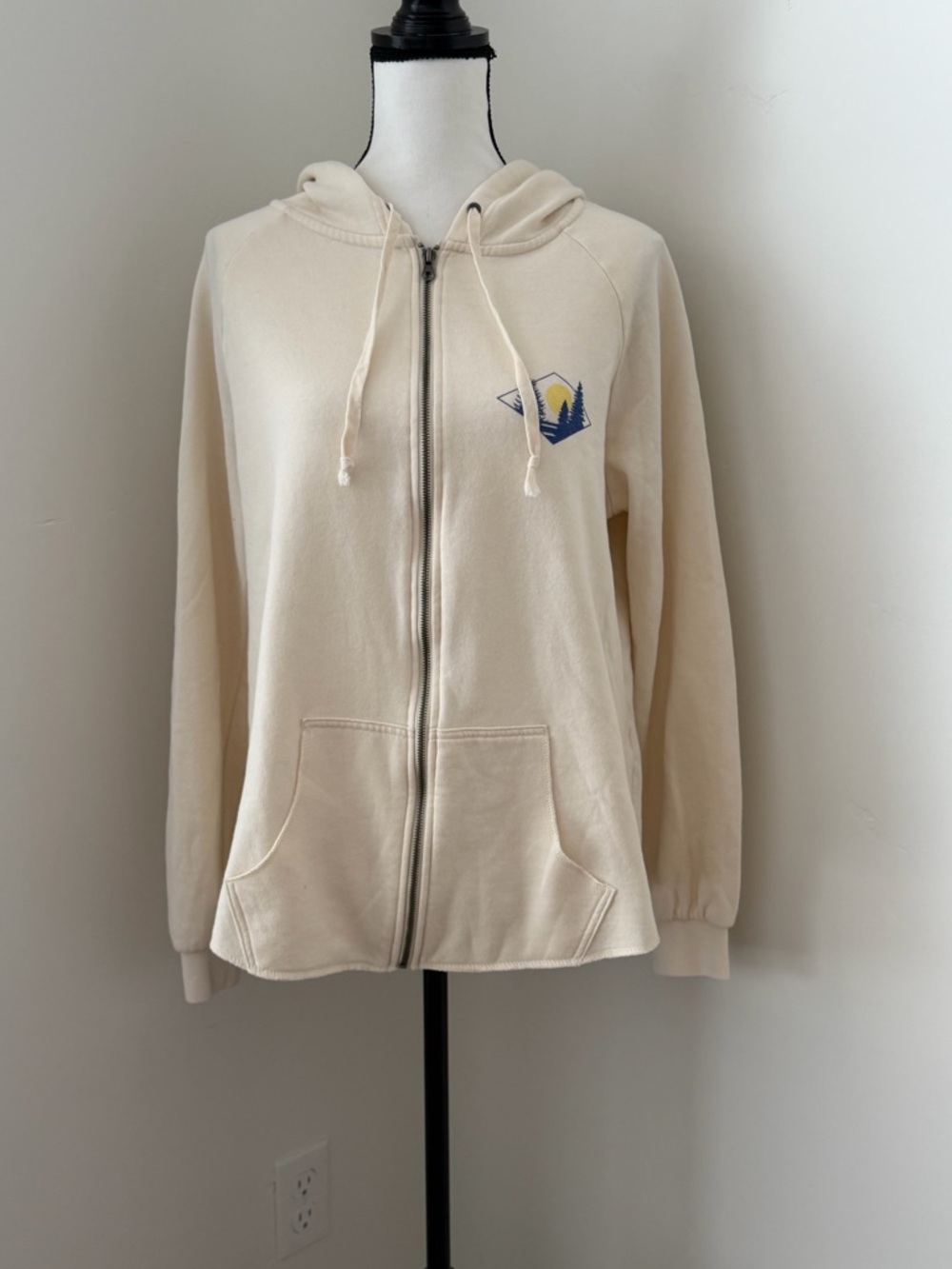 Cream Zip-Up Hoodie with Scenic Newport, OR Graphic Logo